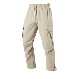 กางเกงวอร์มคาร์โก้ทรงโอเวอร์ไซส์สำหรับผู้ชาย มีกระเป๋าหลายช่อง ผ้าฟลีซ กางเกงจ็อกเกอร์ทรงหลวม ผ้าฝ้าย รับสกรีนโลโก้ - Product Image 1