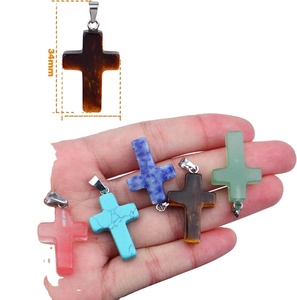 Colgante de Piedra Natural con Cruz, Amuletos de Cristal de Cuarzo, Collar y Pendientes Hechos a Mano con Cruz, AMAYRA CRYSTAL EXPORTS India - Product Image 2