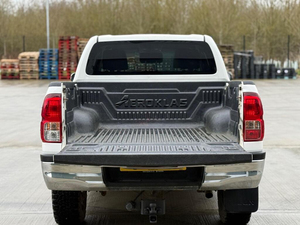2024 Used for Hilux Revo Automatic Left <b>Hand</b> Drive Pickup Truck 4x4 Diesel Turbo Dark Seats - Product Image 4
