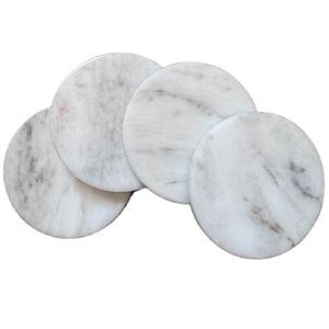 Nouveau dessous-de-verre de luxe artisanal en marbre blanc, design élégant goutte d'eau, support minimaliste pour boissons et table - Product Image 1