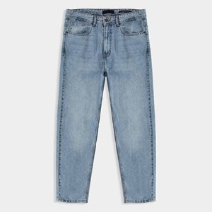 Jean en denim décontracté pour homme, style urbain, bleu foncé délavé, avec logo personnalisable - Product Image 3