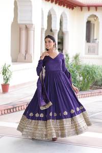 Vestido tradicional indio exclusivo de última moda con el mejor bordado para fiestas de boda elegantes, ropa étnica al por mayor. - Product Image 2