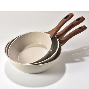 Poêle à frire polyvalente antiadhésive pour la préparation d'omelettes, de hamburgers, de steaks et de repas délicieux - Product Image 3