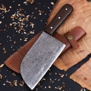 Couteau de chef artisanal personnalisé en acier Damas avec manche en Micarta, étui en cuir, compatible lave-vaisselle, design moderne - Product Image 4
