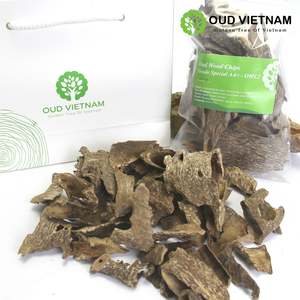 Copeaux et morceaux d'agarwood naturel vietnamien de qualité supérieure - AA Plus Oud Wood pour hôtels et complexes hôteliers, vente en gros - Product Image 1