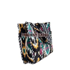 Antique Veet Grand Sac de Couette Vintage Fait à la Main Kantha Coton Shopper avec Fermeture à Glissière Imprimé Floral Décoration Designer Fourre-Tout - Product Image 3