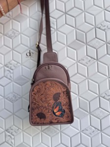 Sac à bandoulière en cuir sculpté et gaufré, élégant et tendance, sac de voyage en cuir véritable, facile à transporter, multi-usages - Product Image 4