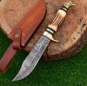 Nouvelle édition de couteau de chasse artisanal en acier Damas de 12 pouces avec manche en os de chameau gravé, couteau Bowie en acier Damas forgé à la main - Product Image 5