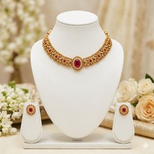 Collar de Alta Calidad con Diseño Floral, Chapado en Oro Tradicional, con Cuentas Verdes de Circonio, para Novias, Bodas Indias, Compromisos y Aniversarios - Product Image 2