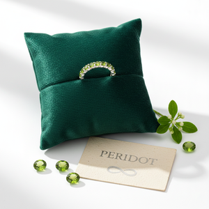 Bague en pierre précieuse péridot |   Bague bohème en laiton plaqué argent, faite à la main, à coupe ronde, pour femmes |   Design géométrique pour un usage quotidien - Product Image 1