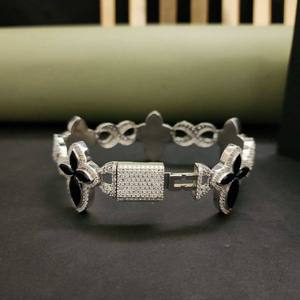 Pulsera de Lujo con Cristales de Estrás en Forma de Flor, Plata 925 con Baño de Rodio, Diseño de Cadena para Mujer, Joyería para Fiestas - Product Image 4