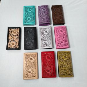 Cartera Larga de Cuero Genuino Hecha a Mano con Grabado Floral, Estilo Vintage, Cierre Plegable, Unisex, para Uso Diario - Product Image 5