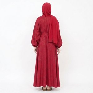 Robe Abaya décontractée imprimée et respirante pour femmes, avec hijab assorti - Product Image 2