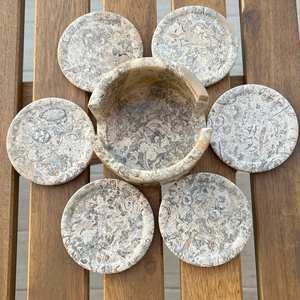 Sous-verres en onyx marbré personnalisés faits à la main avec support, décoration élégante pour la table à manger - Product Image 1