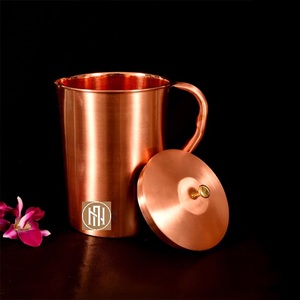 Pichet en cuivre artisanal de qualité supérieure, résistant à la chaleur, compatible lave-vaisselle, capacité de 1 à 1,5 L, écologique, personnalisable, design luxueux - Product Image 4