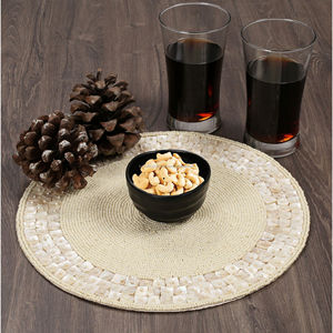 Mantel Individual de Lujo Trenzado con Cuentas de Cristal y Perlas de Marfil Hecho a Mano para Decoración de Mesa de Comedor en Cocina, Restaurante, Hotel y Bodas - Product Image 2