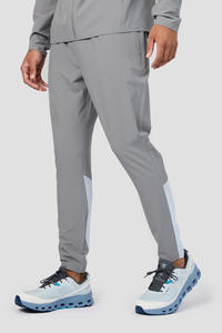 Vente flash : Survêtement coupe-vent personnalisé avec logo, imprimé hiver, séchage rapide, style streetwear, imperméable pour hommes, fabriqué au Pakistan - Product Image 6