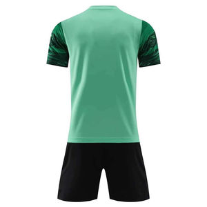 Conjunto de Camiseta de Fútbol con Cuello en V para Hombre, Impresión Digital, Degradado Verde, Sin Mangas, Pantalones Cortos con Cintura Elástica que Absorben la Humedad, 100% Poliéster - Product Image 2