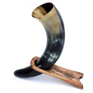 Chope à bière en corne de buffle, design vintage Viking, faite à la main avec finition naturelle, différentes tailles disponibles pour la vente en gros - Product Image 3