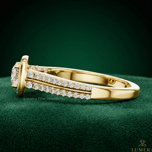 Anillo de compromiso de oro amarillo de 9K, 10K, 14K, 18K con diamante de laboratorio talla princesa y halo, de doble pavé, para mujer - Product Image 2