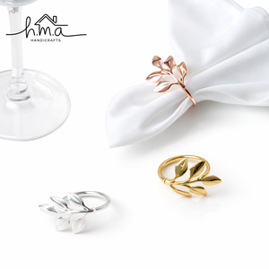 Ensemble d'anneaux de serviette en laiton faits à la main, élégants supports de table décoratifs pour mariage et décoration intérieure - Product Image 1