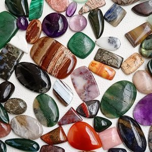 ANAM OVERSEAS Pierres précieuses naturelles colorées de forme ovale, pierres lâches polies avec jeu de couleurs/effet de feu pour la vente en gros de fournitures de bijoux - Product Image 4