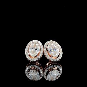 Pendientes de Oro Rosa de 14K con Diamante Cultivado en Laboratorio de Corte Ovalado de 2.40ct, Pendientes Clásicos con Halo de Diamantes, Joyería Elegante, Regalo para Mujeres y Niñas - Product Image 3