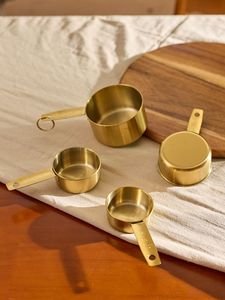 Juego de 4 tazas medidoras de metal con acabado dorado y mango con diseño trenzado, reutilizables, últimos diseños, juego de medición, impresión de logotipo personalizado - Product Image 5