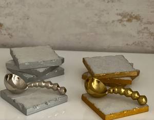 Cuchara medidora de latón hecha a mano para comedor con personalización disponible - Product Image 3