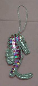 Adornos Navideños Colgantes Hechos a Mano, Diseño Único, Múltiples Colores, Formas de Animales, Trabajo con Zari y Cuentas, Muy Exclusivos - Product Image 6