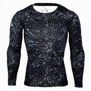 Camiseta de Compresión Transpirable con Estampado Digital de Marca Privada (Spandex/Poliéster) para Entrenamiento Físico y Surf - Product Image 2