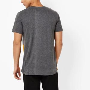 Camiseta de algodón suave para hombre, personalizada, con efecto desgastado por el sol, estilo vintage, con salpicaduras de pintura, oversize, streetwear, OEM al por mayor - Product Image 2