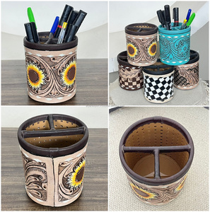 Support de stylos et crayons rond en cuir de vache véritable fait main, style western, gravé à la main, organisateur de bureau, rangement de papeterie – Vente en gros - Product Image 2