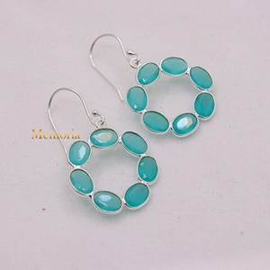 Boucles d'oreilles pendantes vintage faites à la main en argent sterling 925 avec chalcédoine aqua |   Bijoux en pierres précieuses naturelles pour femmes, cadeau pour mariage ou fête - Product Image 1