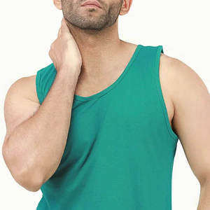 เสื้อกล้ามกีฬาผู้ชายรุ่นใหม่มาแรง ขายดี ODM ผ้าฝ้าย 100% เป็นมิตรกับสิ่งแวดล้อม แห้งเร็ว ซักเครื่องได้ เหมาะสำหรับฤดูร้อน - Product Image 3