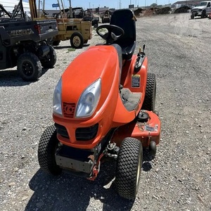 Tractor cortacésped Kubota Gr2020 de alto rendimiento, diseñado para cortes potentes en jardines y granjas con comodidad. - Product Image 5