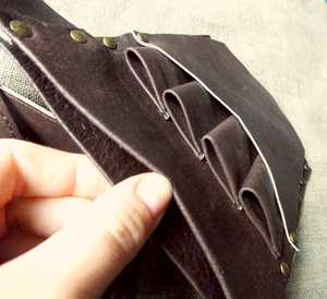 Handcrafted Leather Barber Scissor <b>Pouch</b> Professional Salon Stylist Tool Bag Holster With Waist Strap LBSH-0016 - Product Image 5