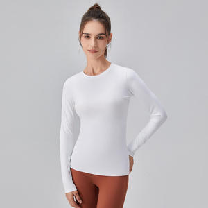 Vêtements de yoga de qualité en promotion, t-shirts slim fit, crop top, impression de logo personnalisée, tissu extensible dans quatre sens, vêtements de yoga pour femmes - Product Image 3