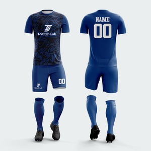 Ensemble de maillots de football unisexe T-Stitch Lab, gris, imprimé géométrique, manches courtes, évacuation de l'humidité, coupe athlétique, nom personnalisable sur le devant - Product Image 1