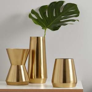 Jarrón Metálico de Primera Calidad para Exportación, Venta al por Mayor, Decoración del Hogar, Estilismo de Interiores y Uso en Decoración Floral - Product Image 4