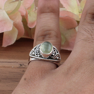 Bague en argent sterling 925 avec prehnite naturelle, minimaliste, classique, avec éclat bleu, pour femme, bijoux faits à la main - Product Image 1
