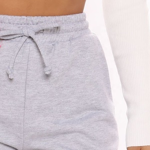 Outfitize International - Shorts de Yoga para Mujer al por Mayor, Shorts de Entrenamiento Elásticos en 4 Direcciones, Logotipo Personalizado, Ropa Deportiva para Gimnasio - Product Image 2