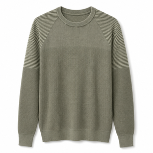 Pull en coton pour homme, col rond, texture tricotée à points mousse, texture horizontale mixte aux épaules, manches longues |   Fabrication OEM ODM - Product Image 3