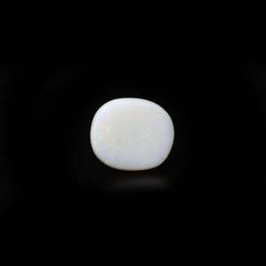 Natural Oval Cut Opal 8.2 Carat Loose Gemstone for Fine Jewelry - Product Image 2