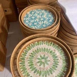 Plateau en mosaïque de rotin écologique fait main, panier de service rond décoratif en osier – Meilleures ventes - Product Image 3