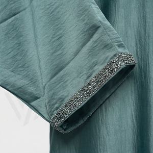 Abaya Kimono OEM 2025 pour femmes musulmanes, en tissu polyester épais, doux et très extensible, col en V, manches longues, ornée de perles, longueur cheville - Product Image 5