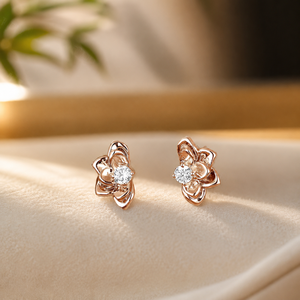 Boucles d'oreilles clous en diamant rond brillant plaqué or rose, sertissage griffe en moissanite, motif floral, bijoux minimalistes pour usage quotidien - Product Image 1