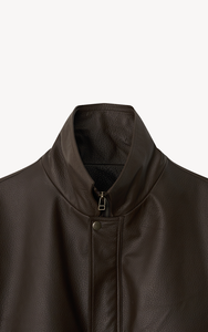 Chaqueta de Cuero Estilo Bomber con Cuello de Doble Capa y Cierre de Cremallera - Product Image 3