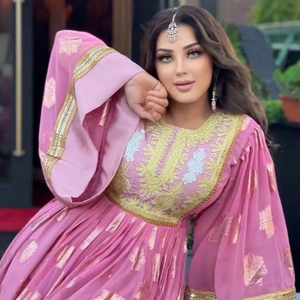 Robe Anarkali en soie rose exquise, avec col richement orné de fils dorés et manches évasées larges décorées. - Product Image 1