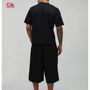 ชุดเสื้อยืดและกางเกงขาสั้นผู้ชายสีดำ แบรนด์ CARE MASTER ผ้าฝ้าย สไตล์หลวมๆ สบายๆ ระบายอากาศได้ดี เหมาะสำหรับฤดูร้อน สีพื้น - Product Image 4